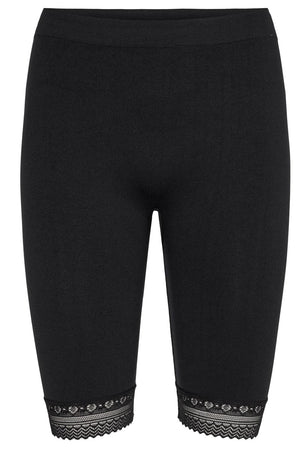 Ninna Spitzenshorts | Schwarz | Radlerhose mit Spitze von Liberté