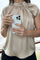 Drapierte Satinbluse Fleur | Dunkler Sand | Bluse von Neo Noir