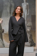 Simmi Eyelet Blouse | Dark Grey | Bluse fra Neo Noir – nedsat