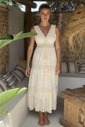 Langes Spitzenkleid 2382 | Beige | Kleid von Lisen