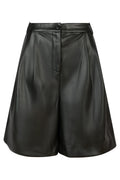 Nika Bermuda PU Shorts | Schwarz | Shorts von Neo Noir – nedsat