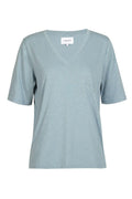 Ulla Ss Vneck Tshirt | Dusty Light Blue | T-Shirt fra Liberté – nedsat