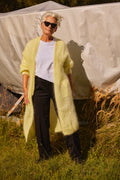 Long open cardigan in fluffy mohair 82121L | Light Yellow | Strik fra Atelier C