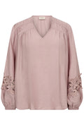 Magda Blouse | Pale Mauve | Bluse fra Freequent – nedsat